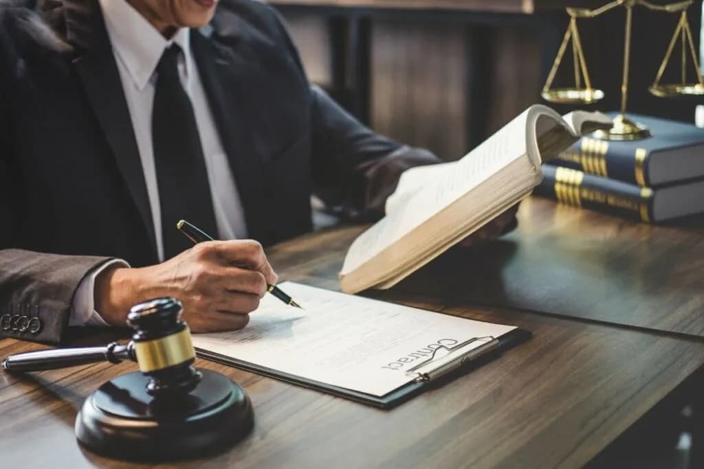 Adwokat co to? Zrozumienie roli i znaczenia adwokata w prawie